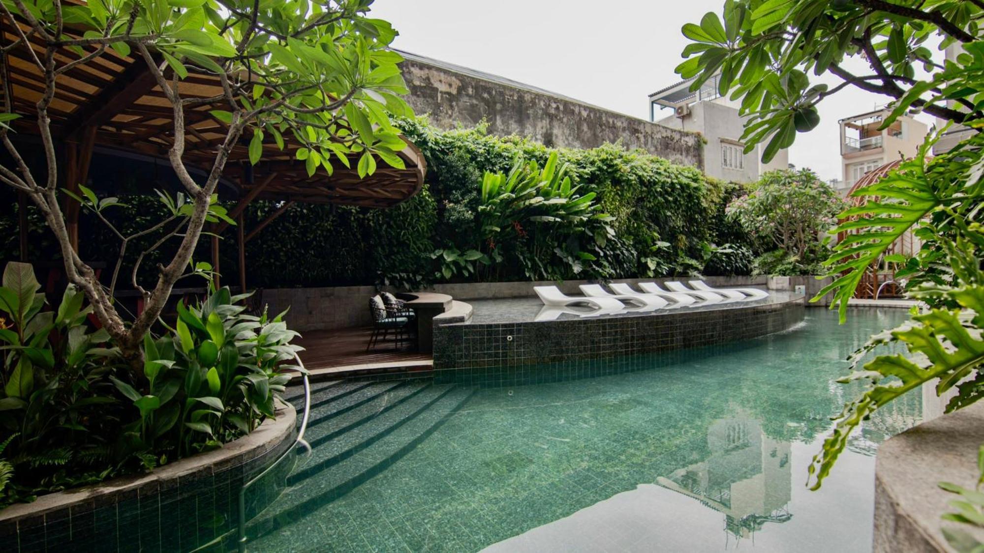 Apartment D1 Mension - Zenity Luxury - Rooftop Pool - Saigon Centre *