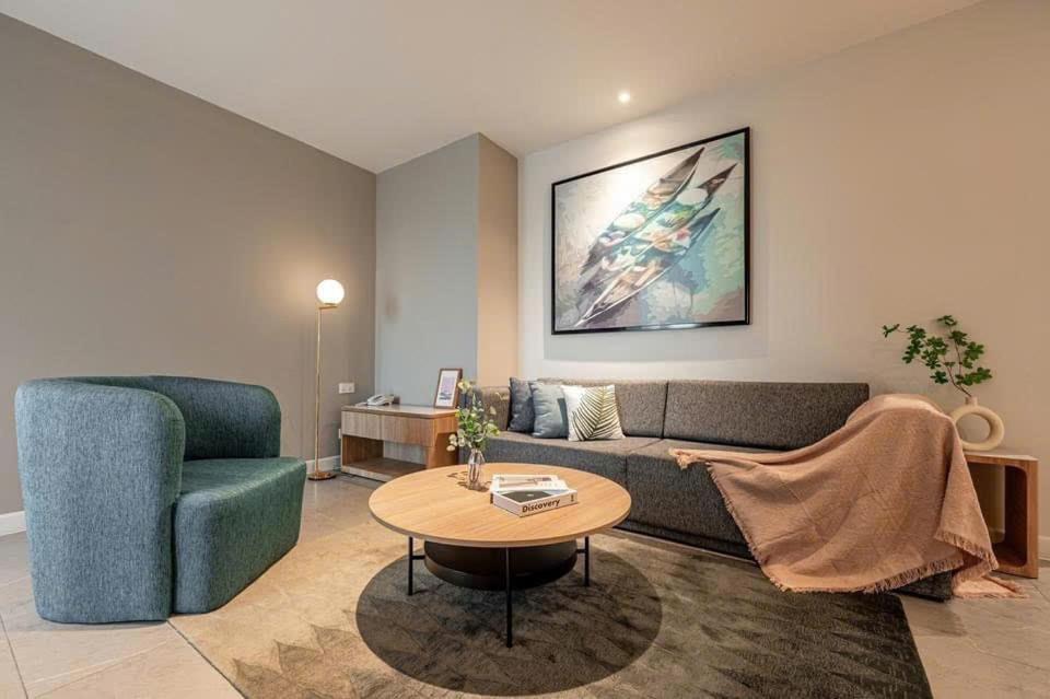 Apartment D1 Mension - Zenity Luxury - Rooftop Pool - Saigon Centre