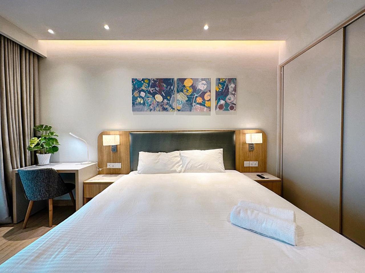 Apartment D1 Mension - Zenity Luxury - Rooftop Pool - Saigon Centre